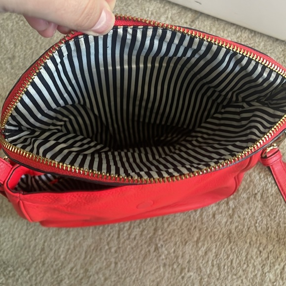 Strawberry red 🍓Kate Spade crossbody purse - Picture 3 of 4